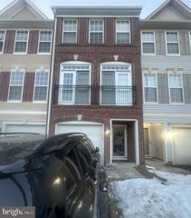 15742 JOHN DISKIN CIR, Woodbridge, VA 22191