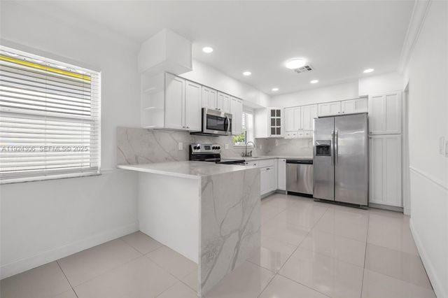 1627 Moffett St, Hollywood, FL 33020