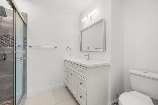 1627 Moffett St, Hollywood, FL 33020