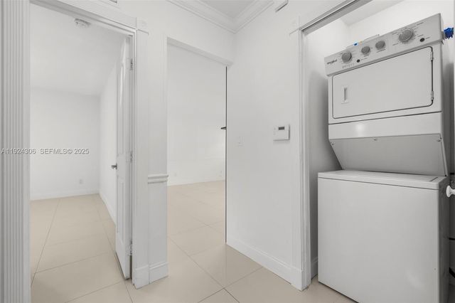 1627 Moffett St, Hollywood, FL 33020