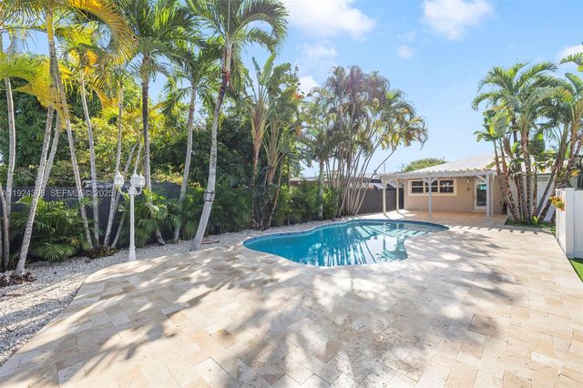 1627 Moffett St, Hollywood, FL 33020