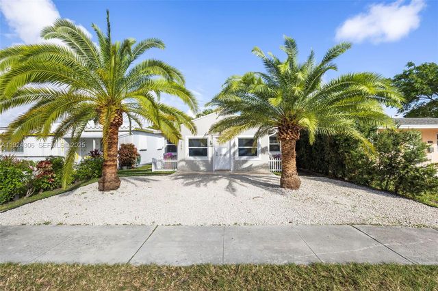1627 Moffett St, Hollywood, FL 33020