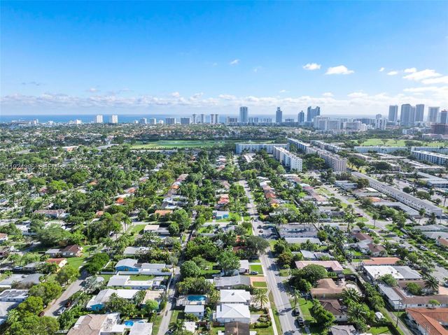 1627 Moffett St, Hollywood, FL 33020