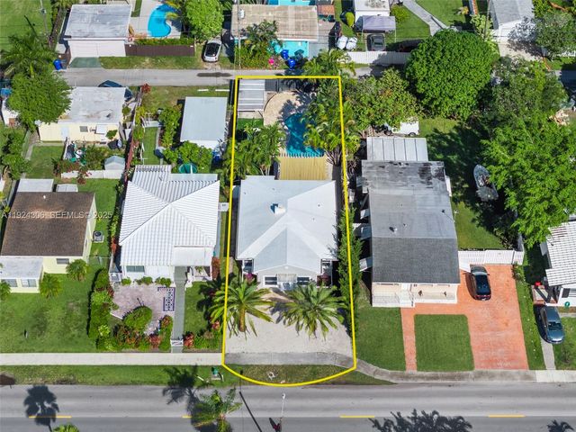 1627 Moffett St, Hollywood, FL 33020