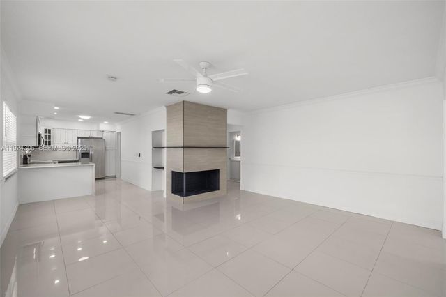 1627 Moffett St, Hollywood, FL 33020