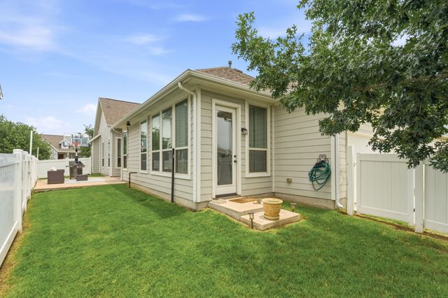 1408 Downing Drive, Aubrey, TX 76227