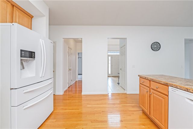 1303 Nature Trail Circle, Webster, NY 14580