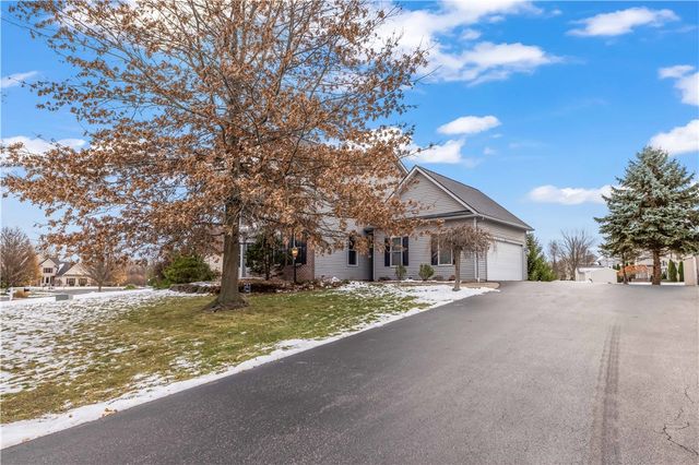 1303 Nature Trail Circle, Webster, NY 14580