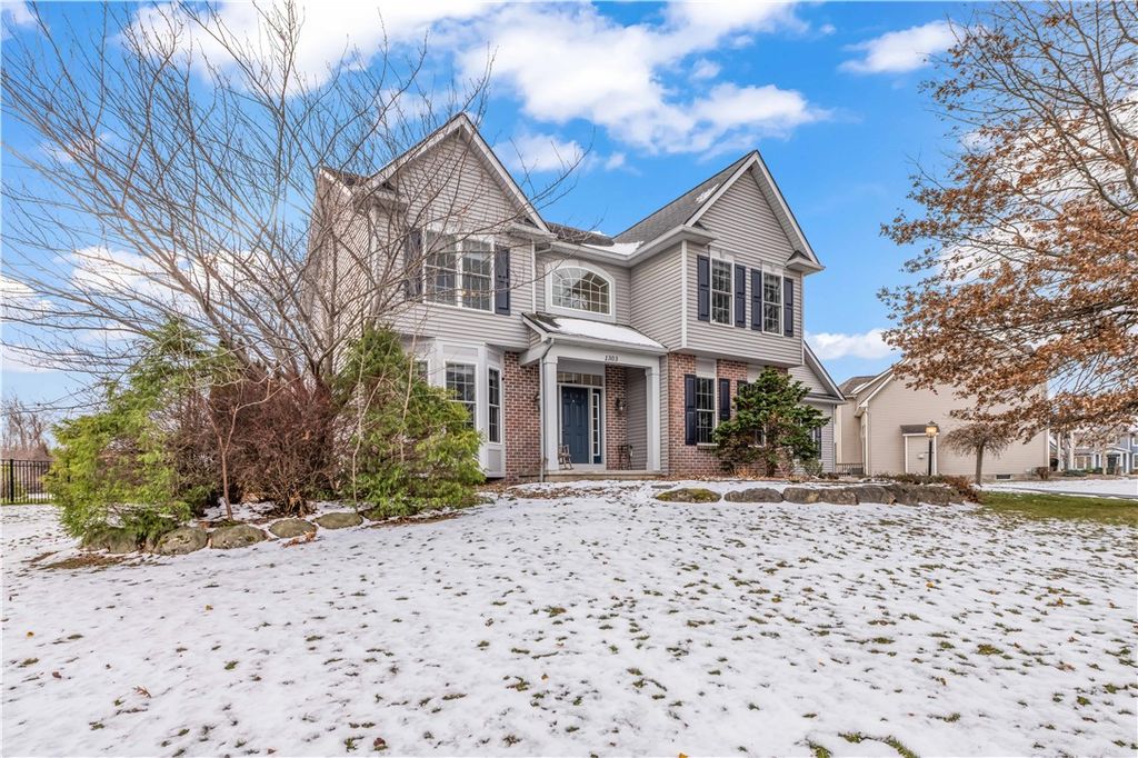 1303 Nature Trail Circle, Webster, NY 14580