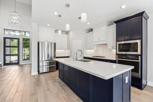 153 South Bearkat Court, Montgomery, TX 77316