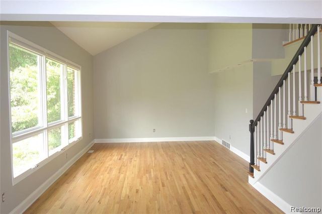 5814 Raven Road, Bloomfield Hills, MI 48301