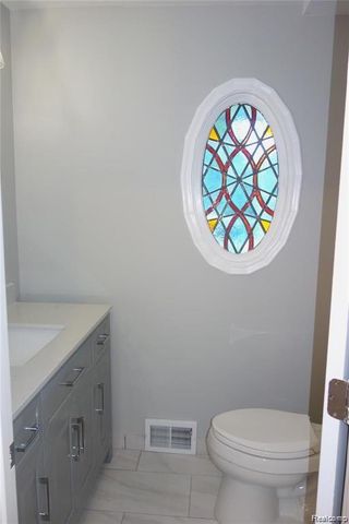 5814 Raven Road, Bloomfield Hills, MI 48301