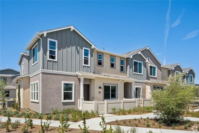 5817 Santa Barbara Avenue, Garden Grove, CA 92845