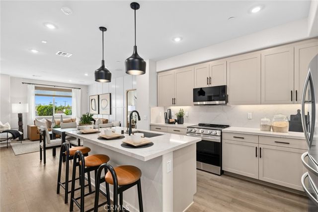 5817 Santa Barbara Avenue, Garden Grove, CA 92845