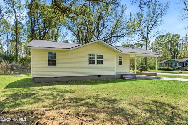 41 Oliver Lane, Burgaw, NC 28425