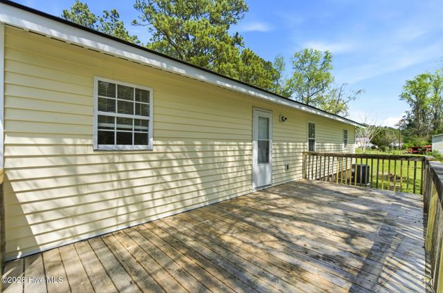 41 Oliver Lane, Burgaw, NC 28425
