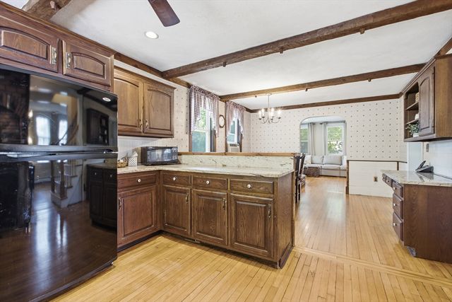 371 Washington St, Melrose, MA 02176