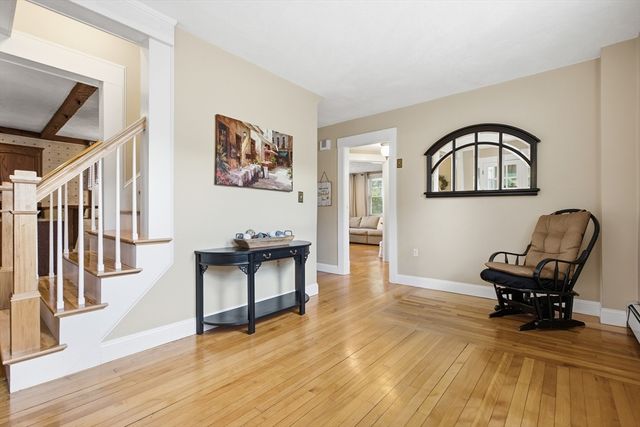 371 Washington St, Melrose, MA 02176