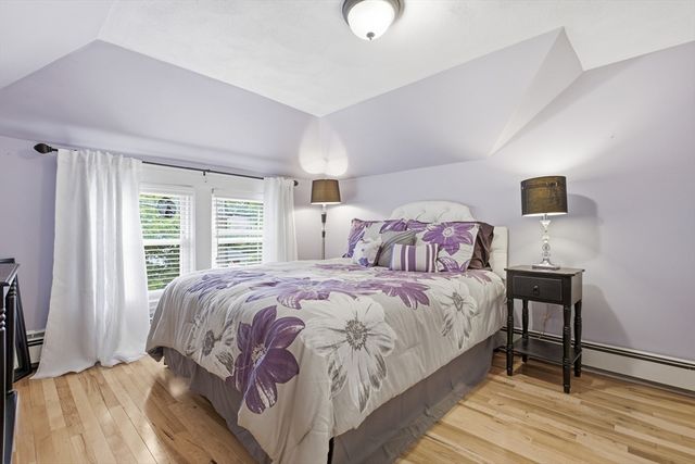 371 Washington St, Melrose, MA 02176
