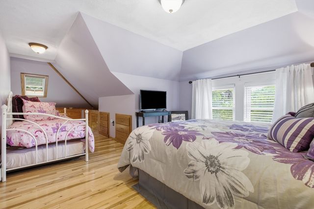 371 Washington St, Melrose, MA 02176
