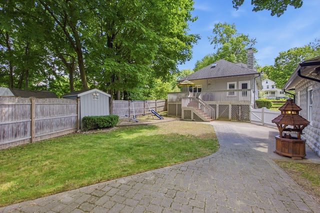 371 Washington St, Melrose, MA 02176