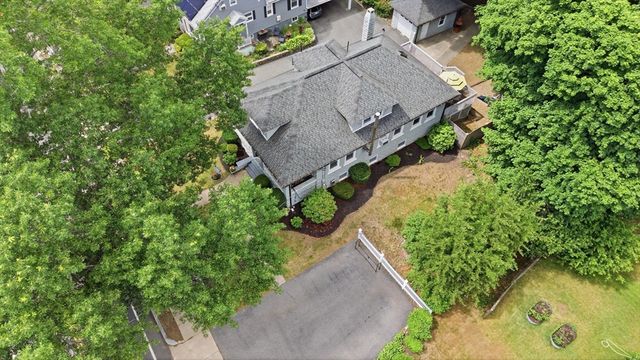 371 Washington St, Melrose, MA 02176