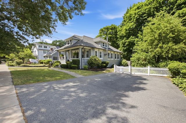 371 Washington St, Melrose, MA 02176