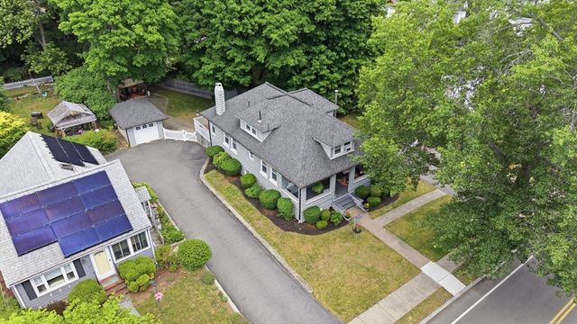 371 Washington St, Melrose, MA 02176