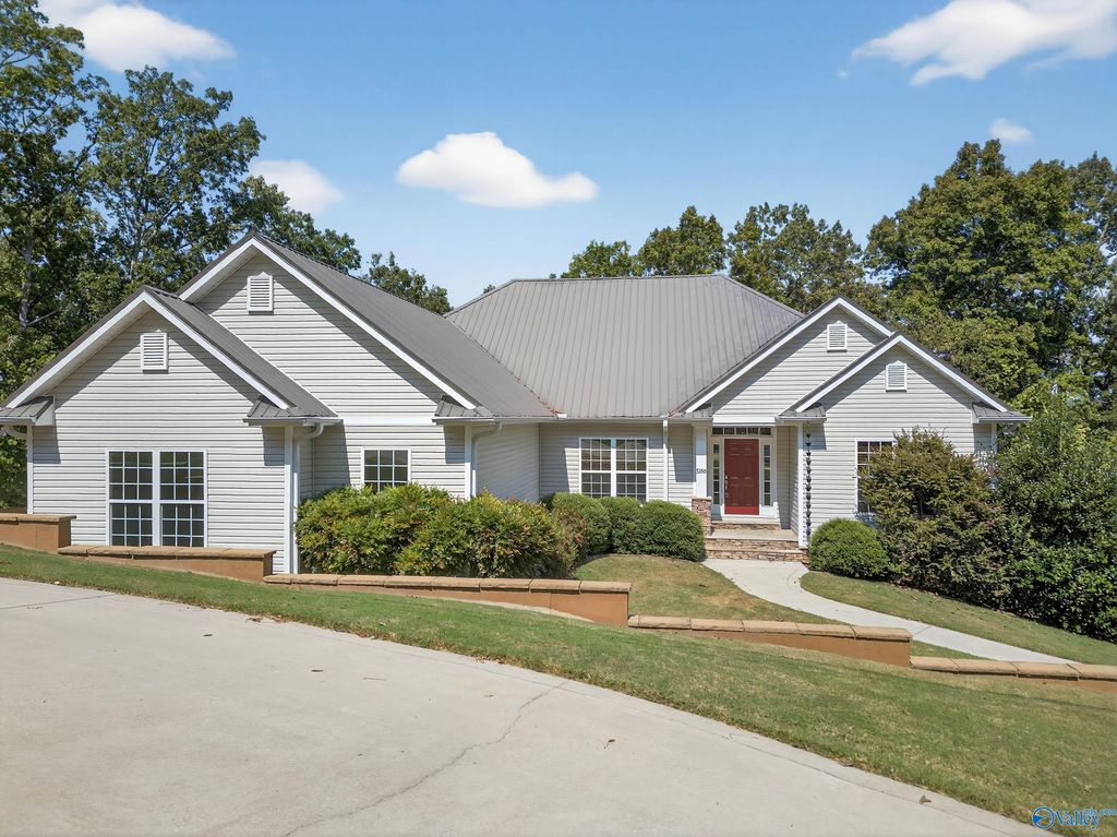 5186 Spring Drive, Southside, AL 35907