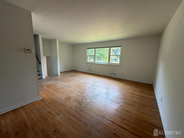13 Chalmers Road, East Brunswick, NJ 08816