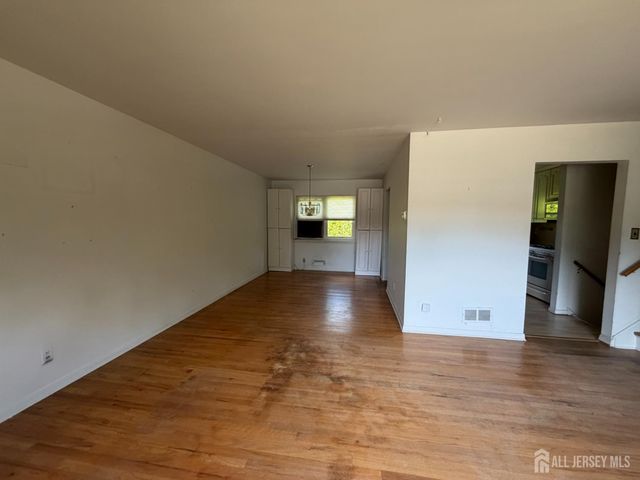 13 Chalmers Road, East Brunswick, NJ 08816