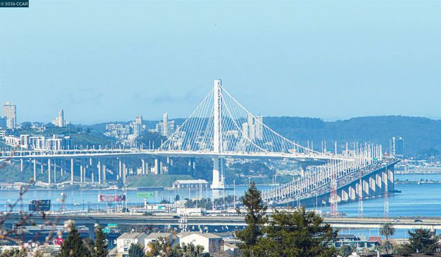 5340 Broadway Terrace 203, Oakland, CA 94618