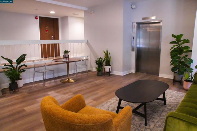 5340 Broadway Terrace 203, Oakland, CA 94618