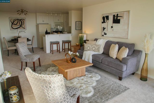 5340 Broadway Terrace 203, Oakland, CA 94618