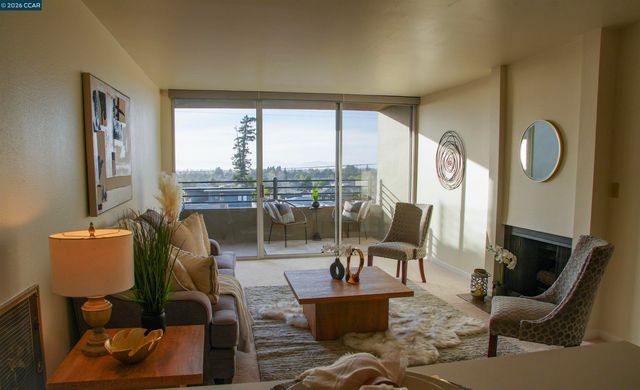 5340 Broadway Terrace 203, Oakland, CA 94618