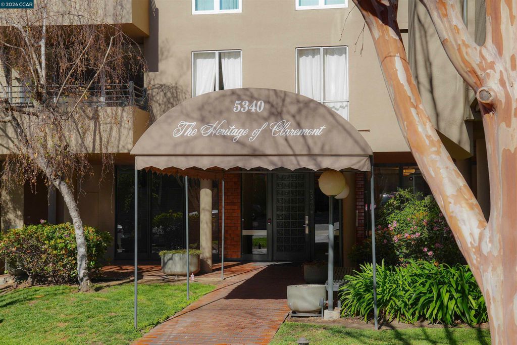 5340 Broadway Terrace 203, Oakland, CA 94618