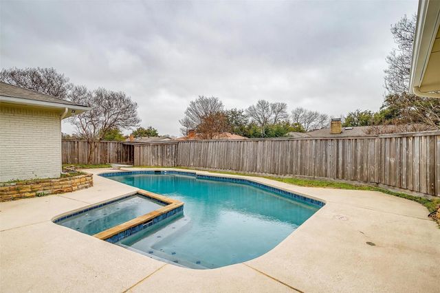 7116 Town Bluff Drive, Dallas, TX 75248