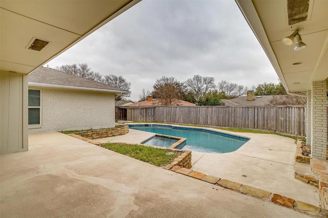 7116 Town Bluff Drive, Dallas, TX 75248