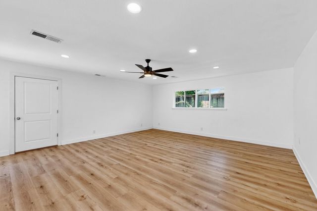 7116 Town Bluff Drive, Dallas, TX 75248