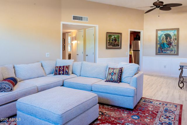 14054 N Palm Ridge Drive W, Sun City, AZ 85351