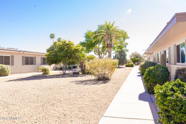 14054 N Palm Ridge Drive W, Sun City, AZ 85351