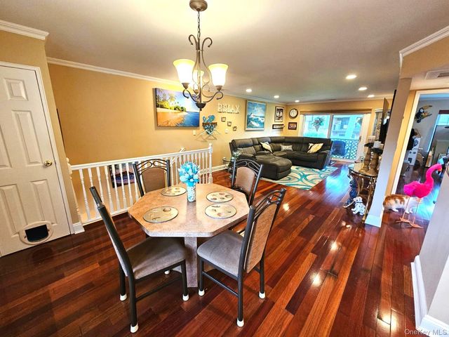 655 Middle Country Road 2H2, Coram, NY 11727