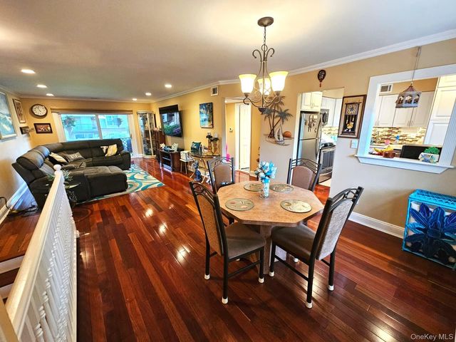 655 Middle Country Road 2H2, Coram, NY 11727