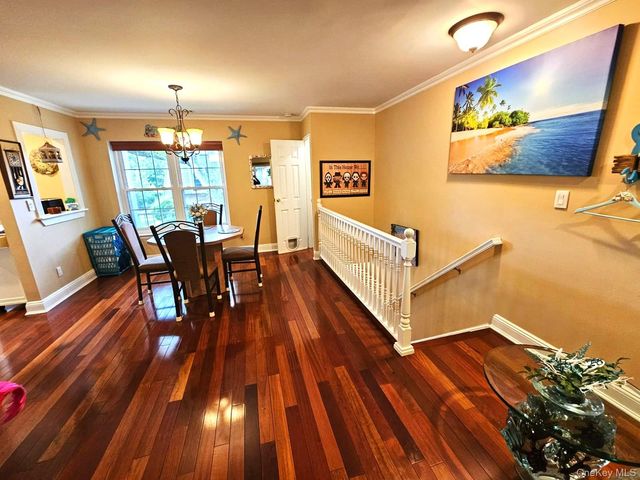 655 Middle Country Road 2H2, Coram, NY 11727