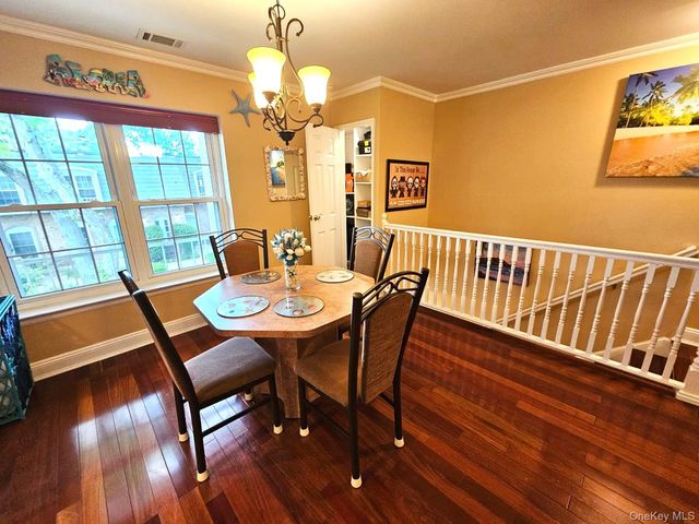 655 Middle Country Road 2H2, Coram, NY 11727