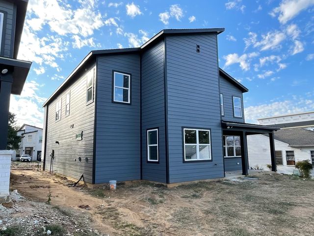 1326 Diceman Avenue, Dallas, TX 75203