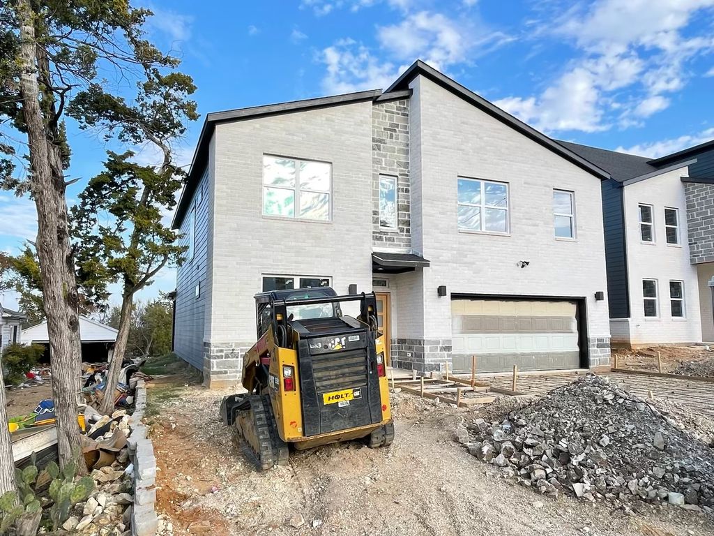 1326 Diceman Avenue, Dallas, TX 75203