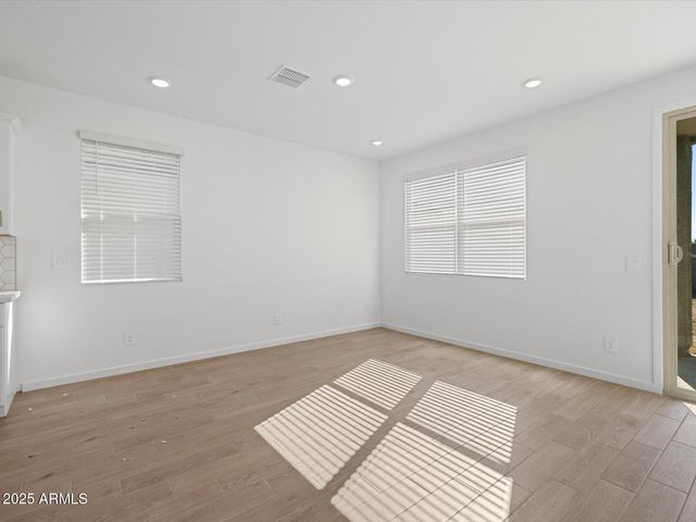 15922 W COTTONTAIL Lane, Surprise, AZ 85387