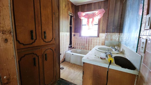 715 Division Street, Malvern, AR 72104