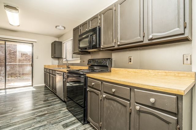 152 High Pointe Lane, Cedar Hill, TX 75104